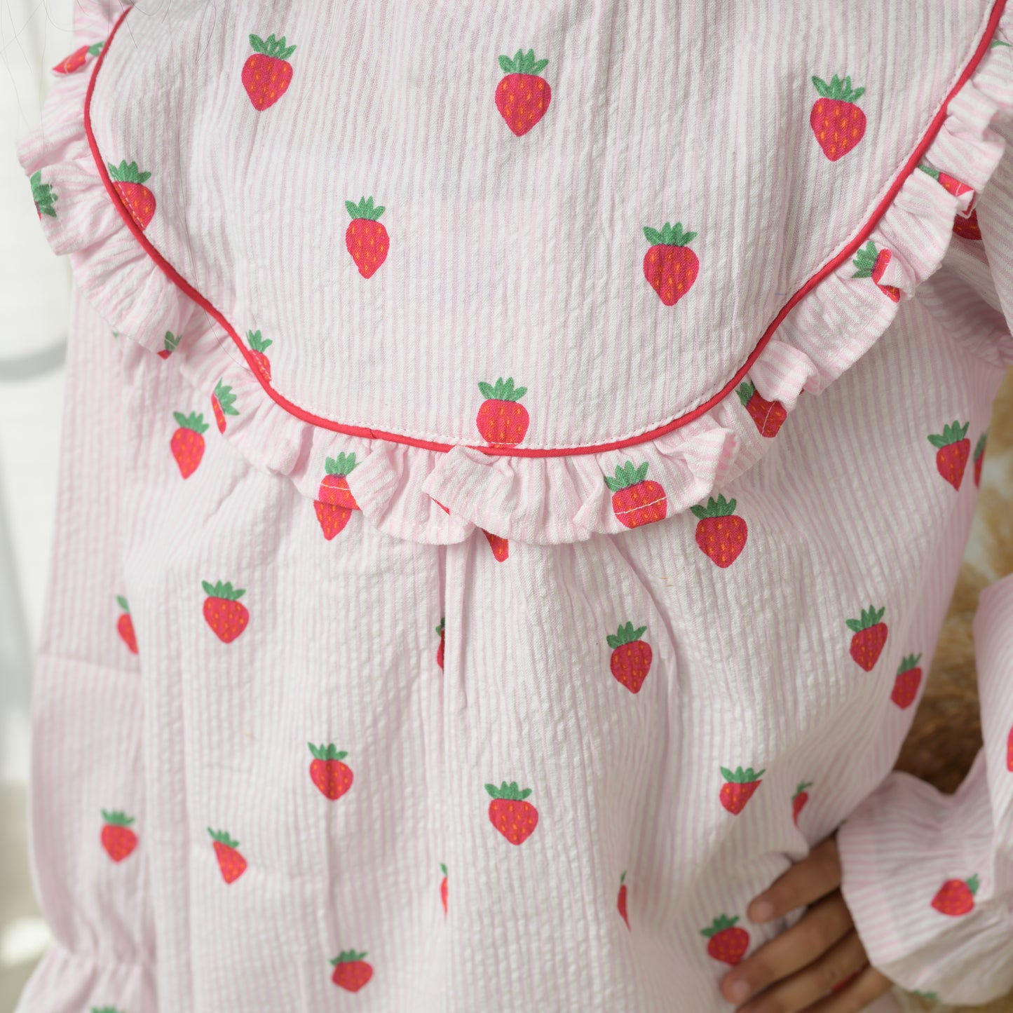 Strawbery Print Seersucker Nighty