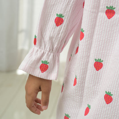 Strawbery Print Seersucker Nighty