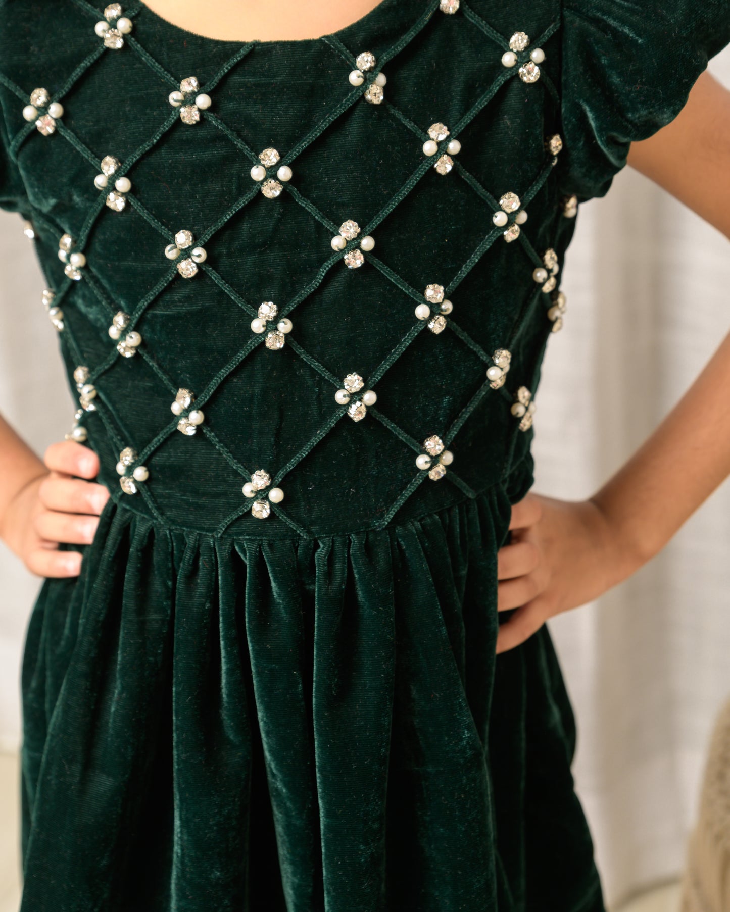 Green Velvet Party Dress With Diamond