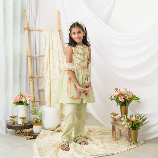 Girls Green Cotton Chanderi Kurta Set with Dupatta