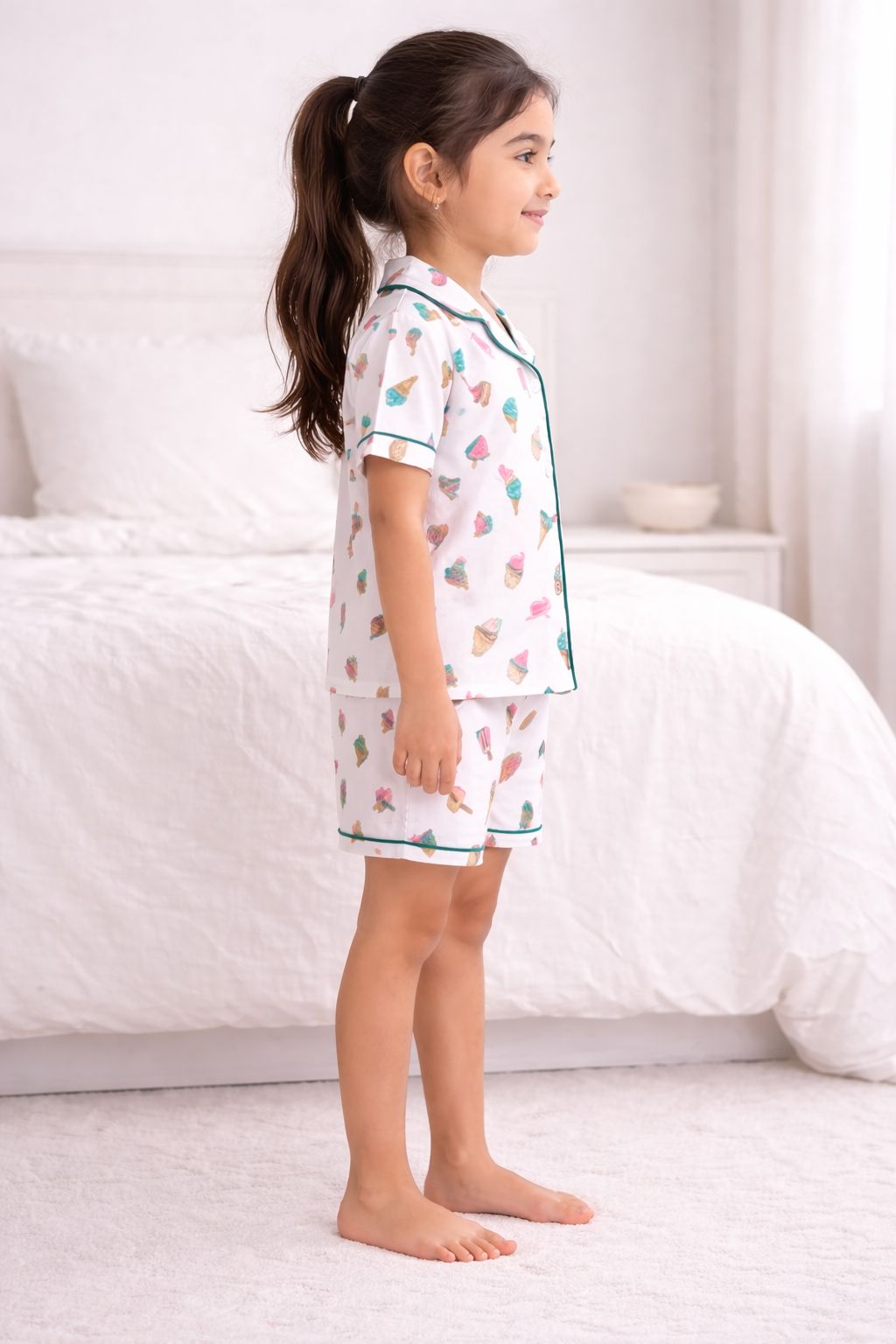 White ice-cream Print Cotton Night Suit With Shorts